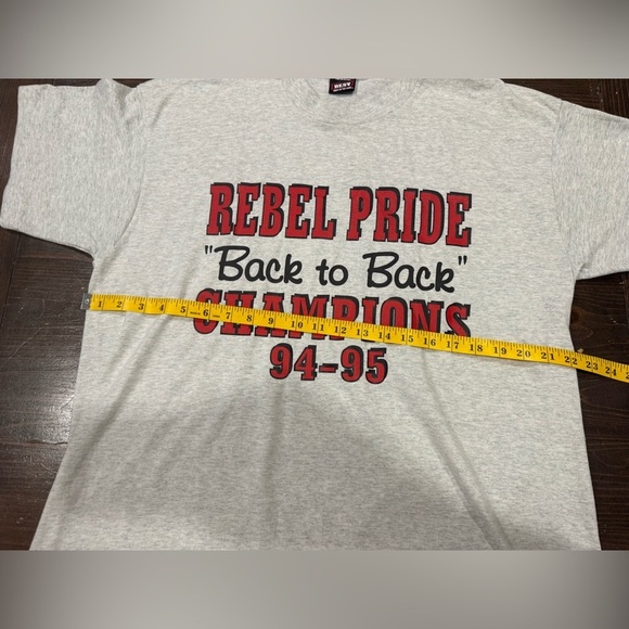 Vtg. 94’ - 95’ Champions T-Shirt - Picture 4 of 5